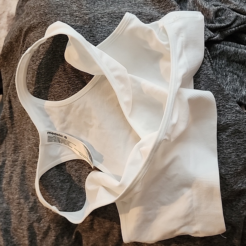 Sports bra - Picture 3 of 4